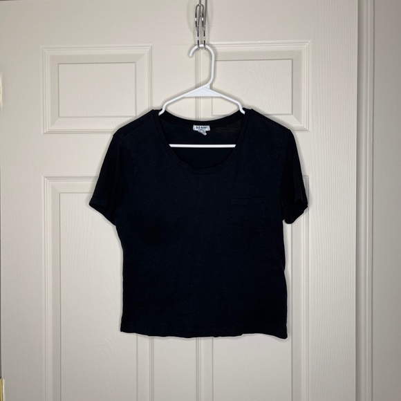 Old navy cotton solid black scoop neck t-shirt short sleeve size medium - Picture 1 of 3